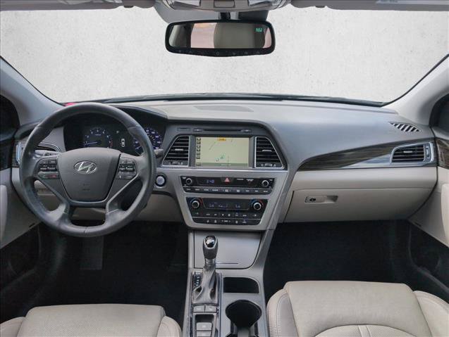 Used 2016 Hyundai Sonata Limited w/ Option Group 05 FWD image 21