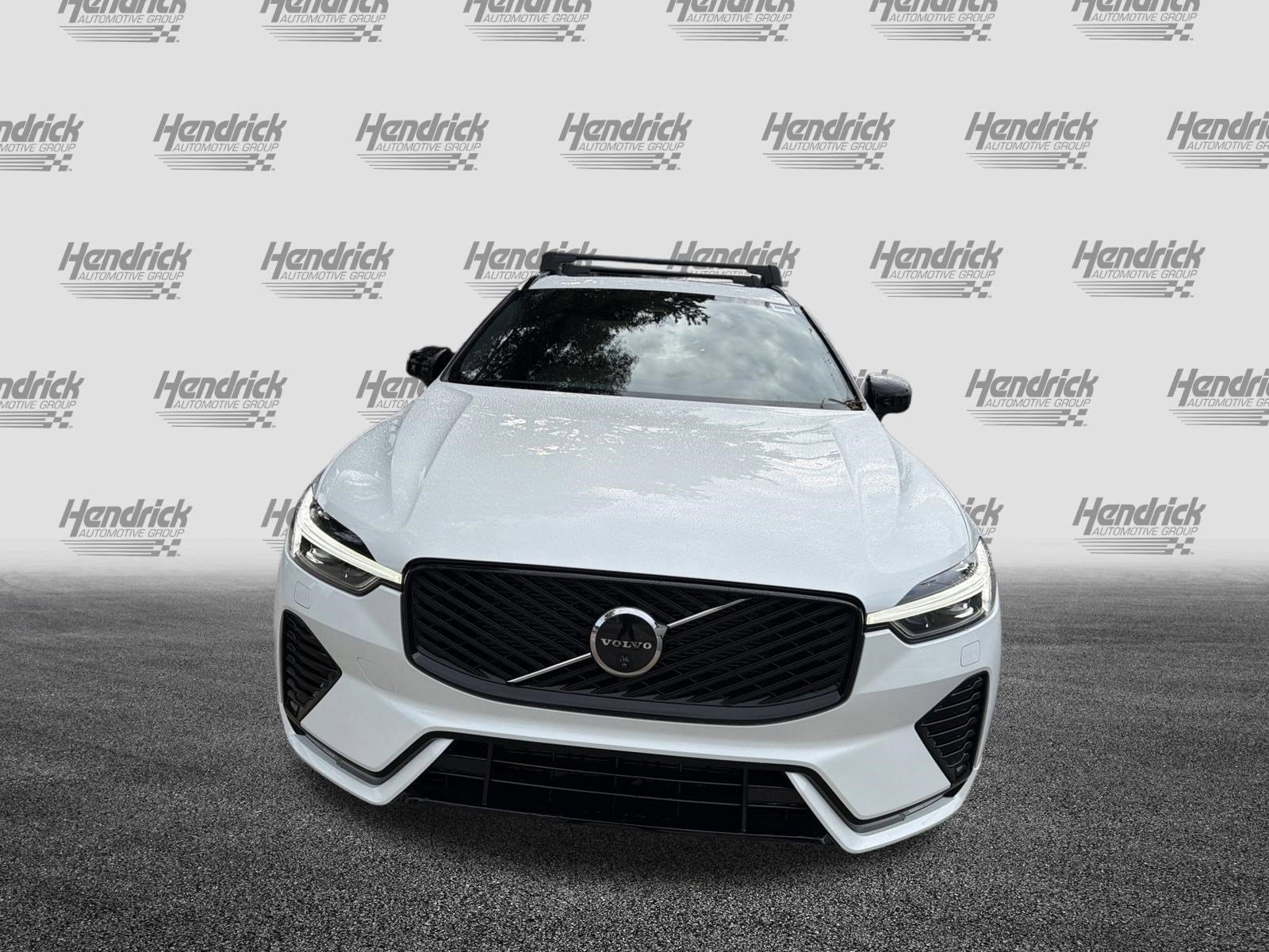Used 2026 Volvo XC60 B5 Plus w/ Protection Package Premier AWD/4WD image 3
