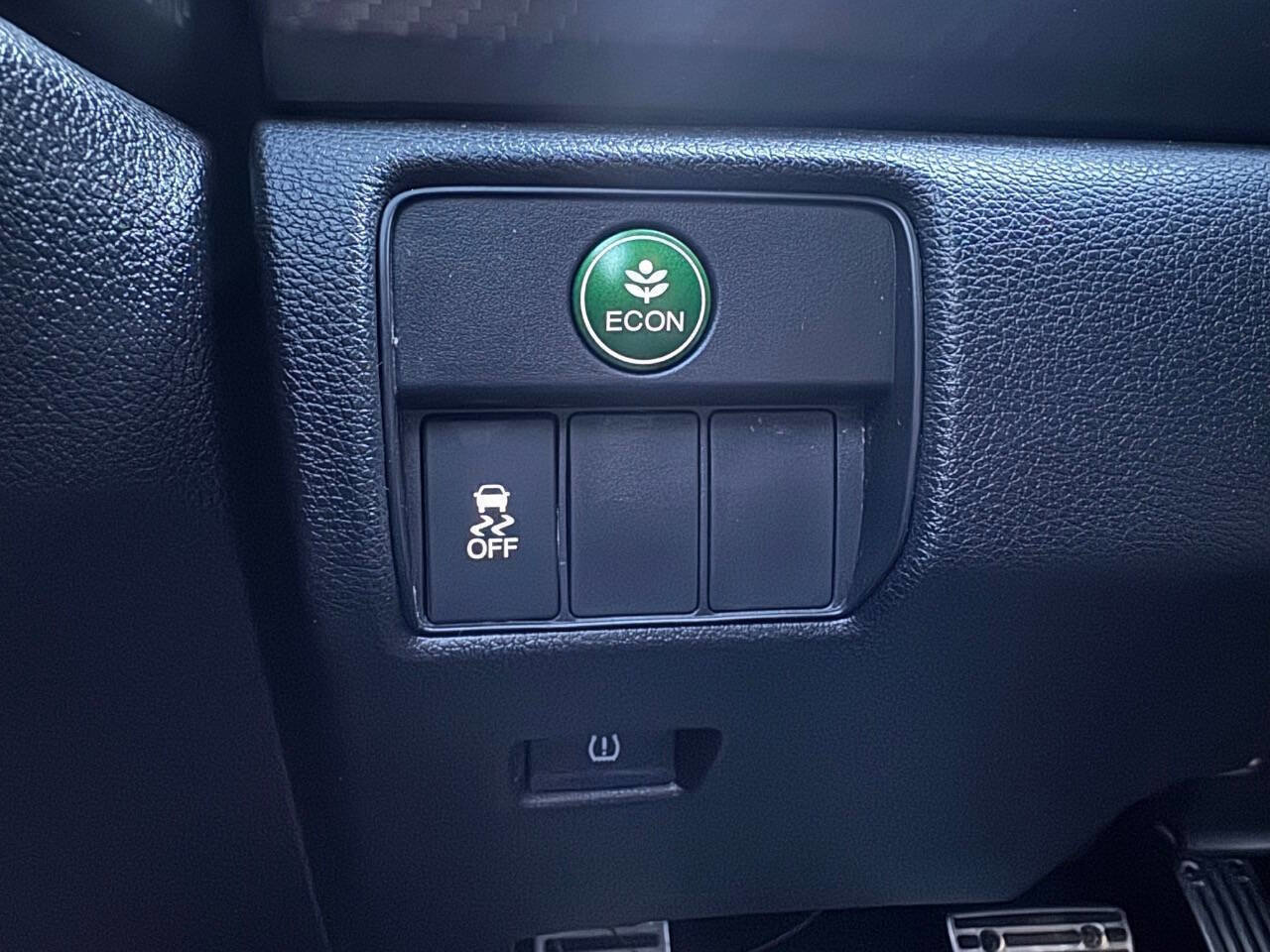 Used 2016 Honda Accord Sport image 11