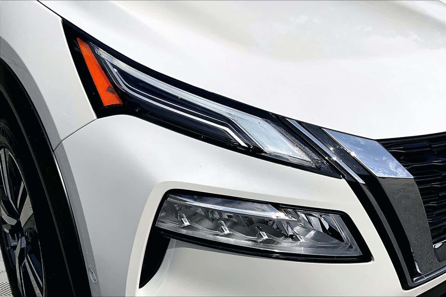 Used 2023 Nissan Rogue Platinum AWD/4WD image 26