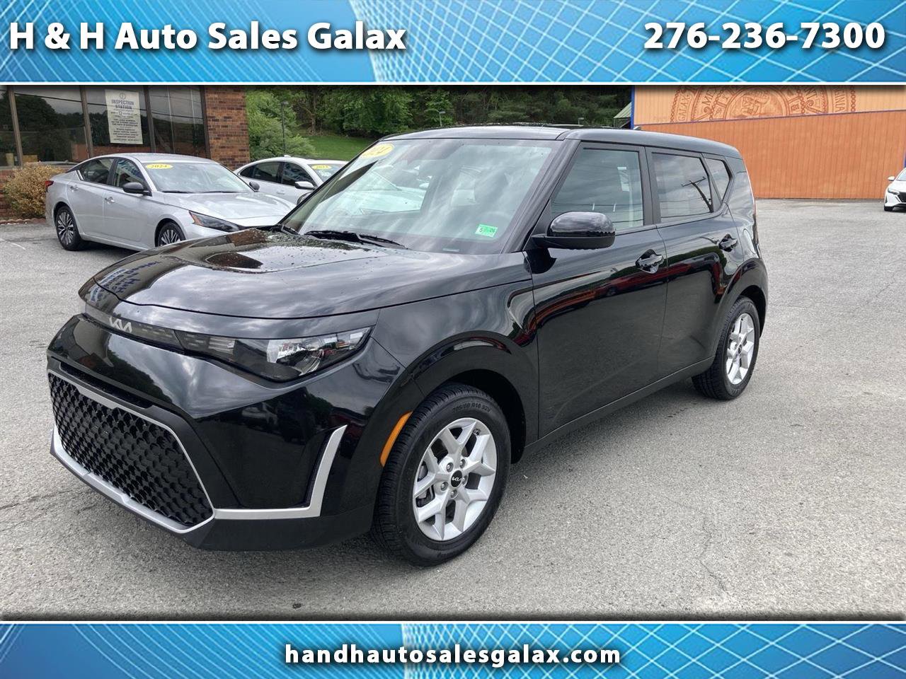 Used 2024 Kia Soul LX w/ Option Group 015 image 1