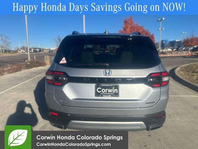 New 2025 Honda Pilot Touring image 8