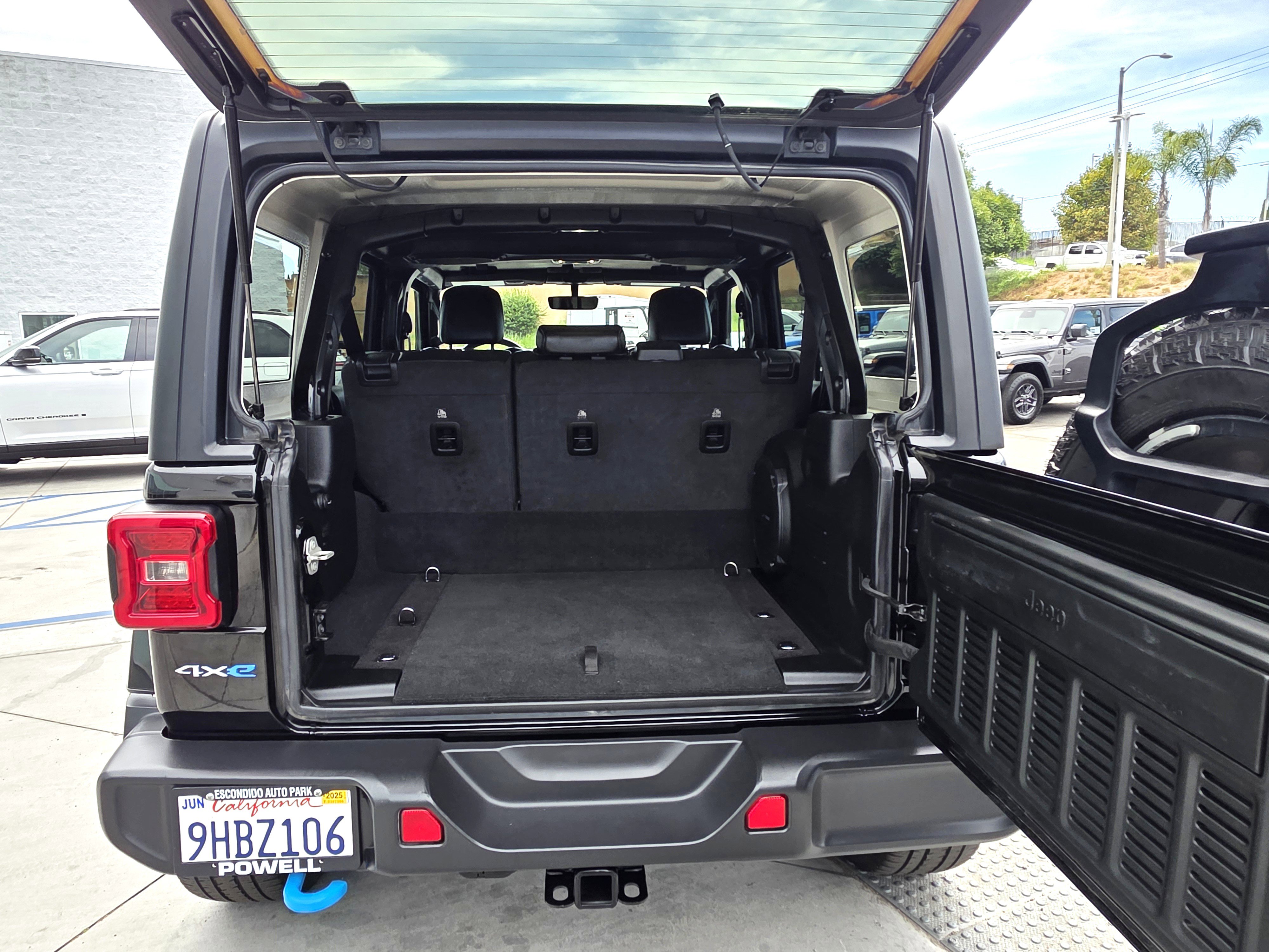 Certified 2023 Jeep Wrangler Sahara image 19