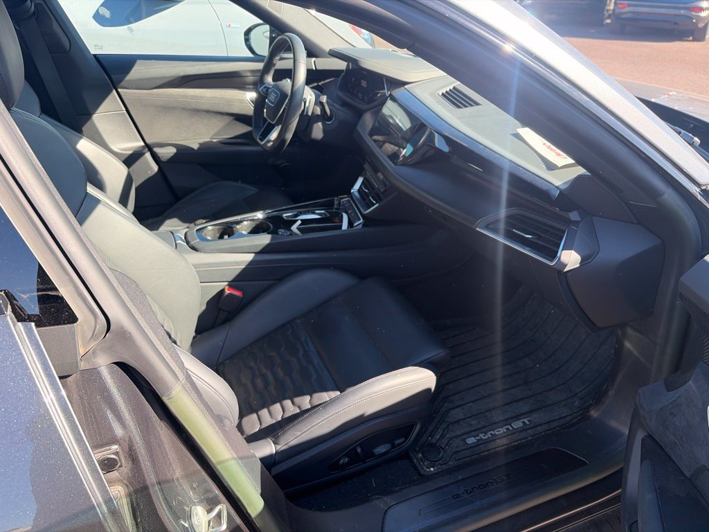 Used 2023 Audi e-tron GT Premium Plus AWD/4WD image 8
