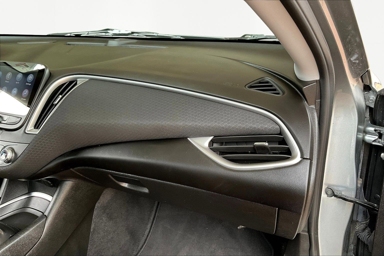 Used 2024 Chevrolet Malibu LT image 25