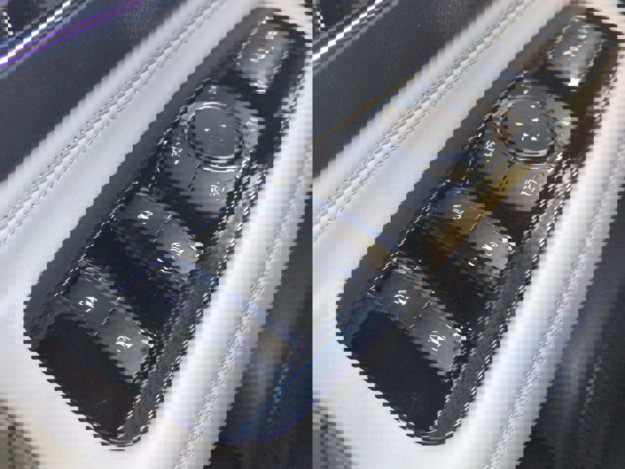 New 2026 Lincoln Corsair Premiere image 24