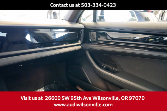 Used 2025 Porsche Panamera 4 w/ Premium Package AWD/4WD image 11