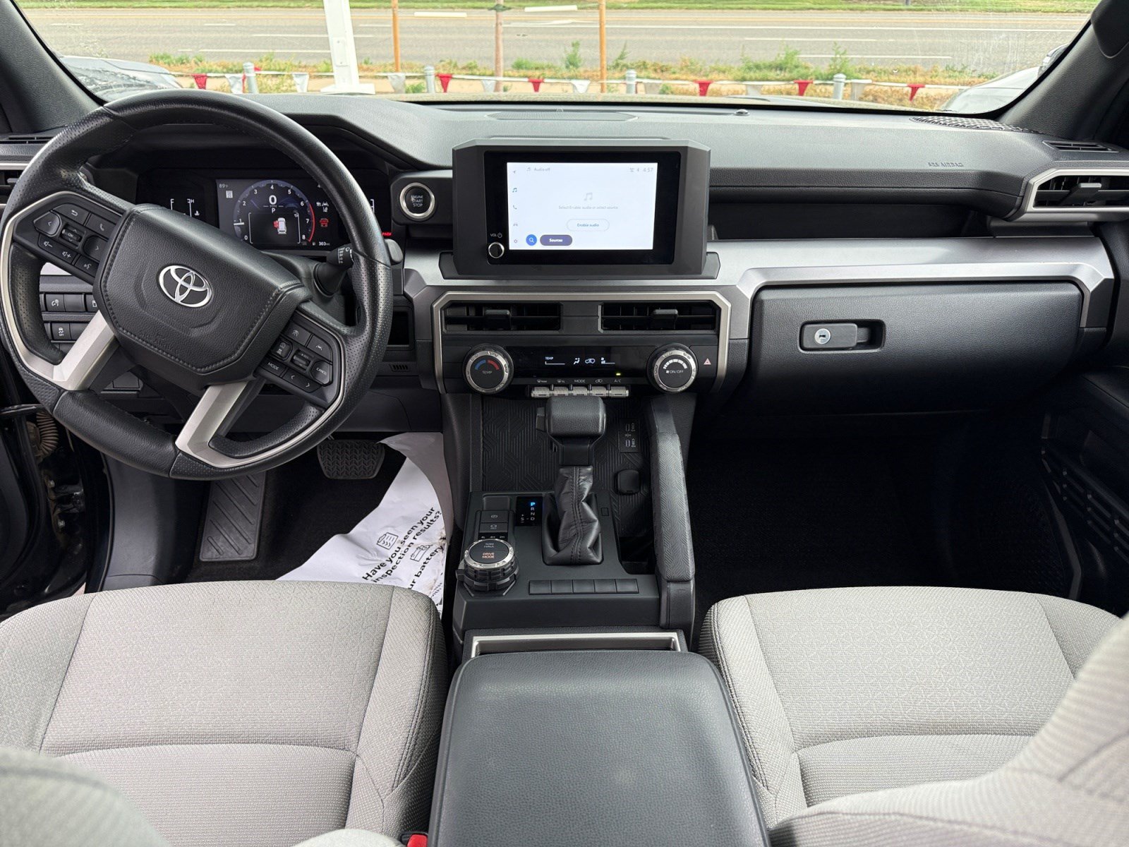 Used 2025 Toyota 4Runner SR5 AWD/4WD image 19