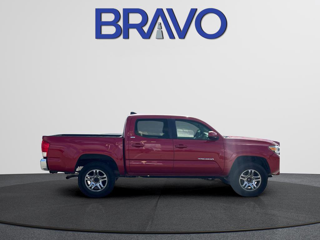Used 2016 Toyota Tacoma SR5 w/ Towing Package image 4