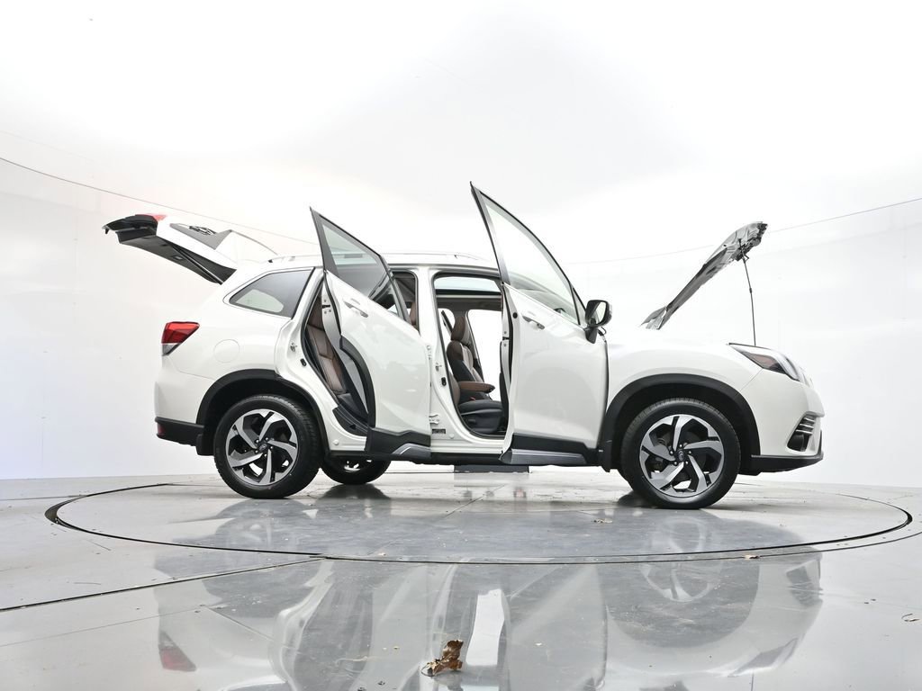 Used 2023 Subaru Forester Touring image 46