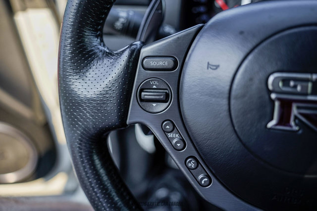 Used 2016 Nissan GT-R Premium AWD/4WD image 52