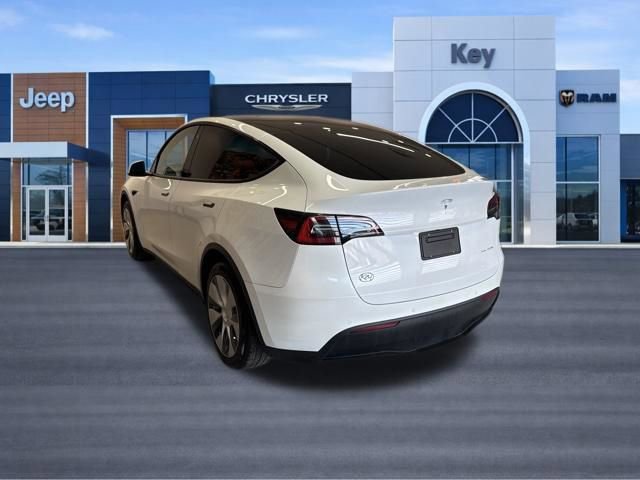 Used 2021 Tesla Model Y Long Range image 3