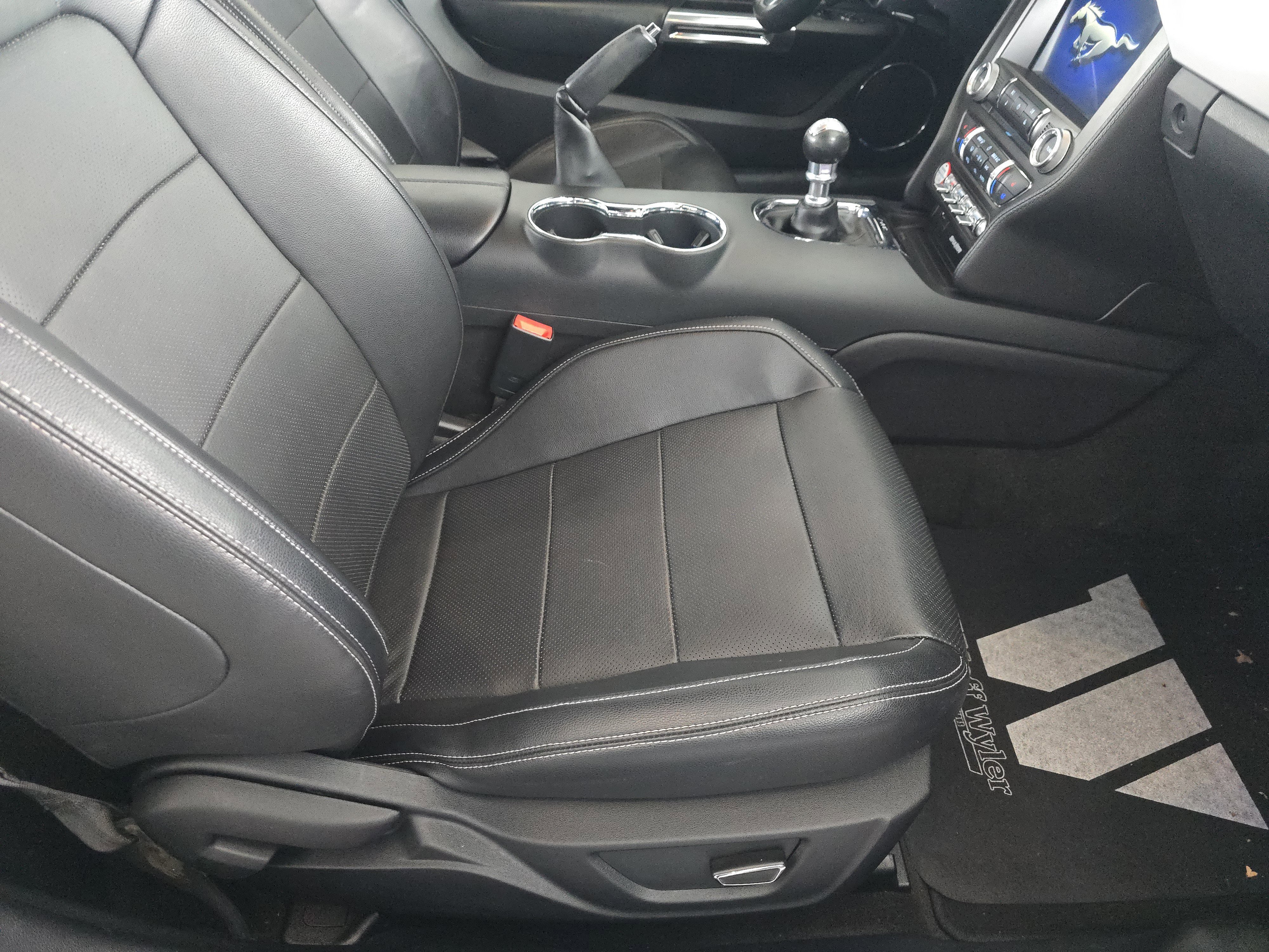 Used 2016 Ford Mustang GT Premium w/ Equipment Group 401A image 27