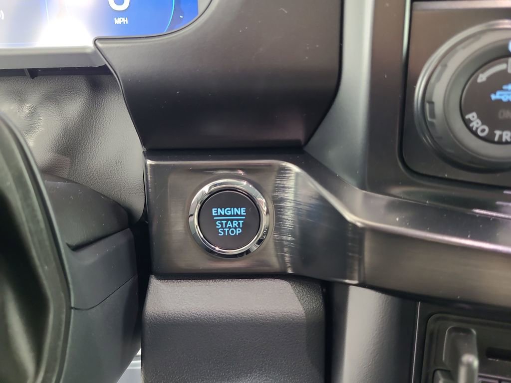 New 2026 Ford F350 Lariat w/ Black Appearance Package image 15