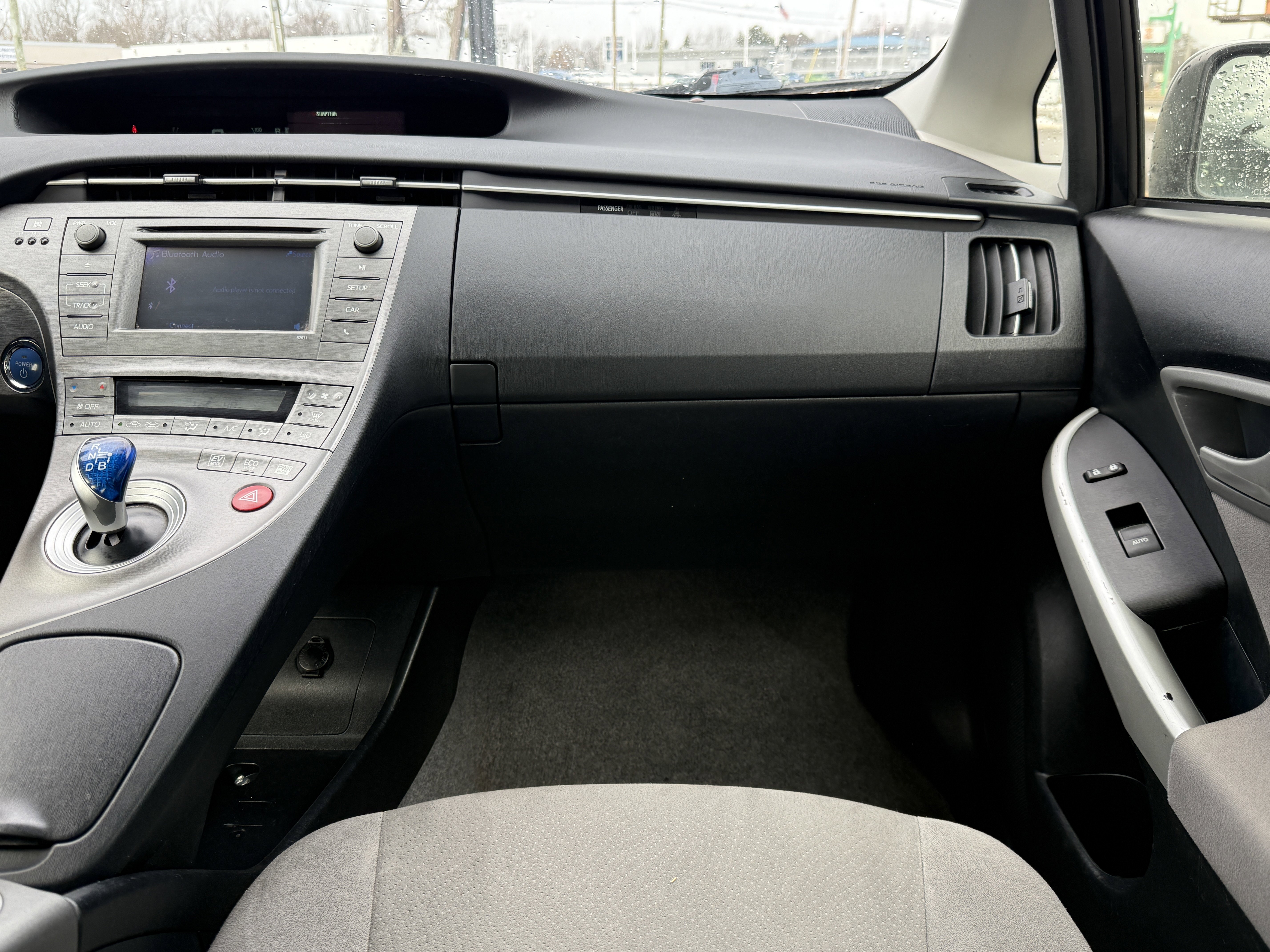 Used 2014 Toyota Prius Two FWD image 23
