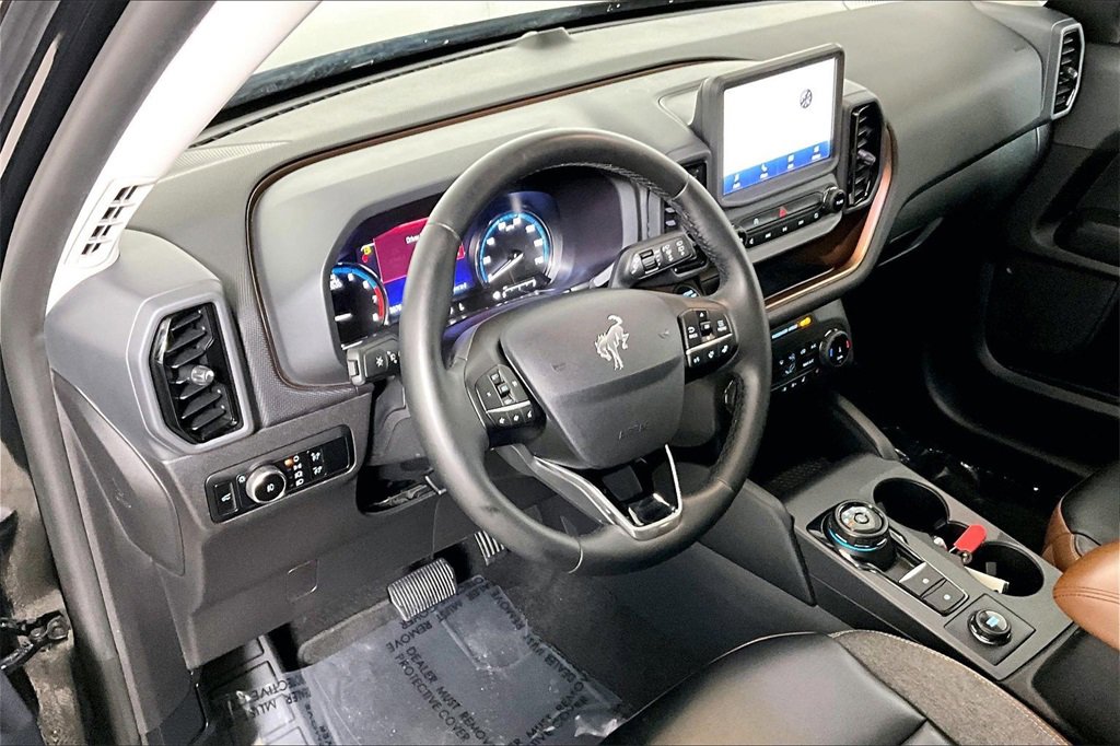 Used 2024 Ford Bronco Sport Outer Banks image 13