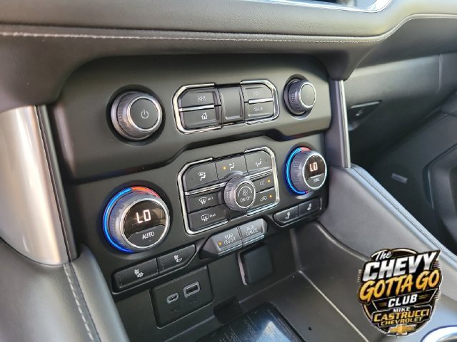 Used 2022 Chevrolet Tahoe LT w/ Luxury Package AWD/4WD image 16