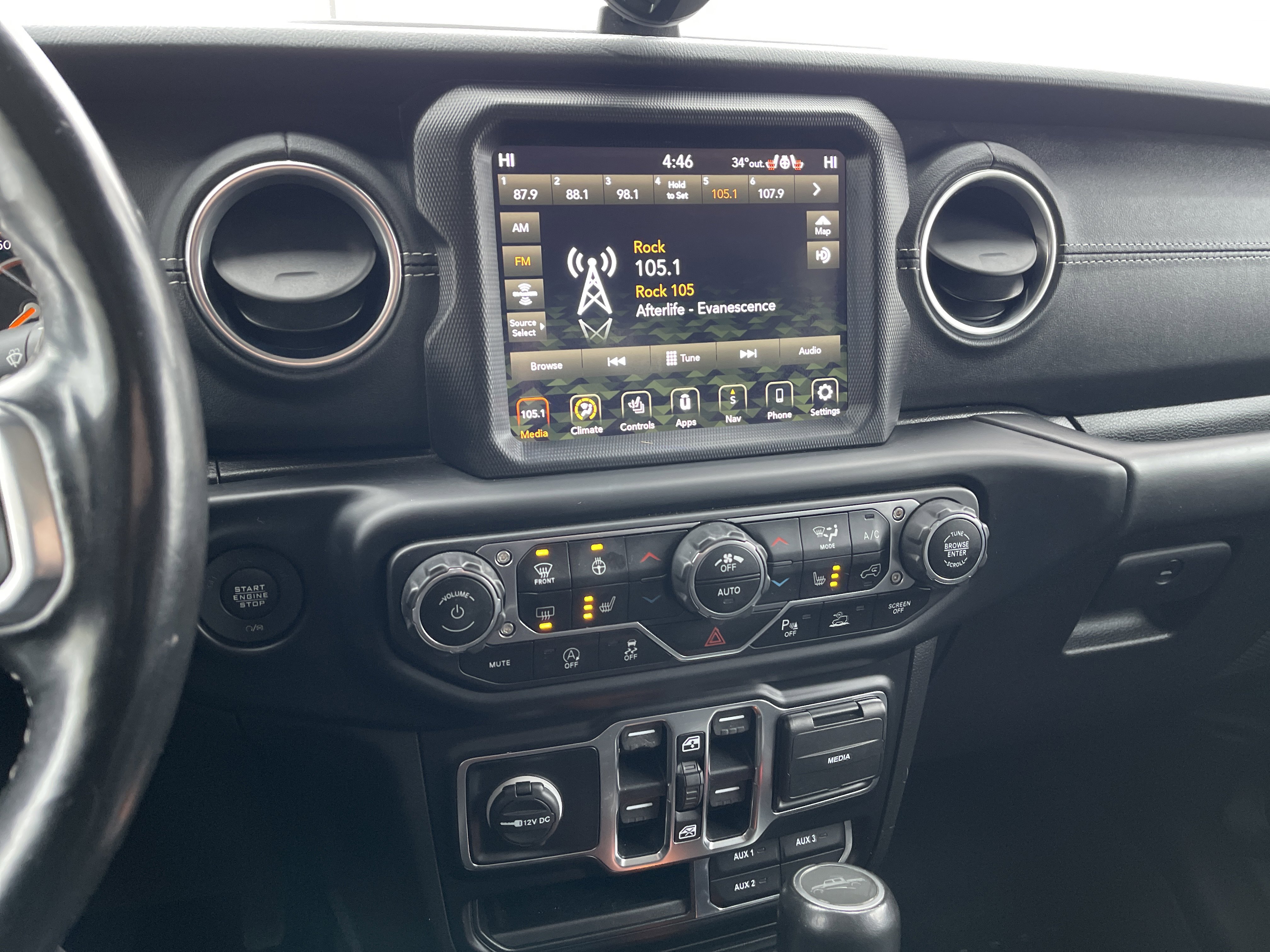 Used 2020 Jeep Gladiator Overland image 15