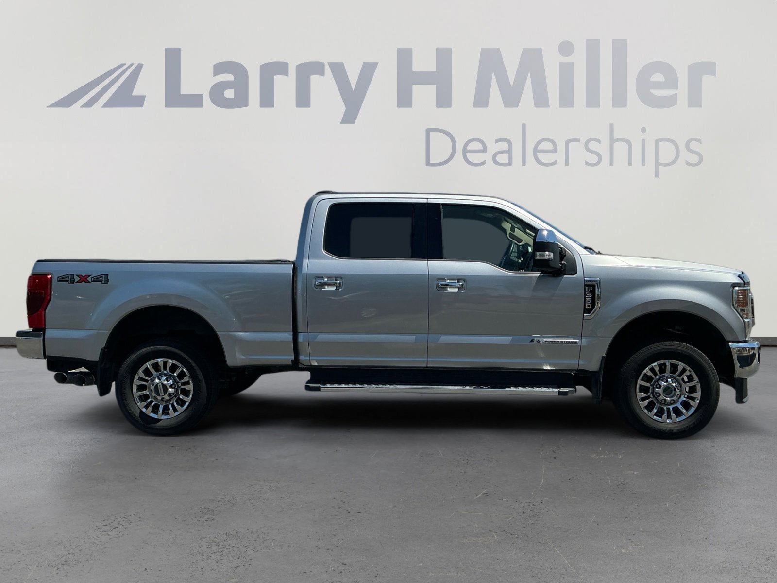 Used 2021 Ford F350 Lariat w/ Lariat Ultimate Package AWD/4WD image 6