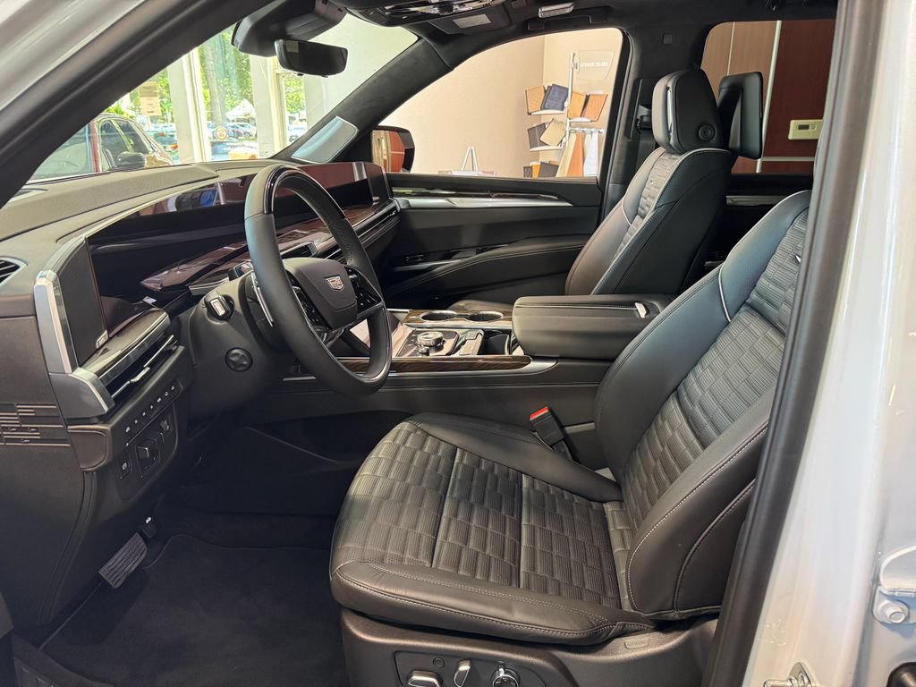 New 2026 Cadillac Escalade ESV Platinum Sport AWD/4WD image 9