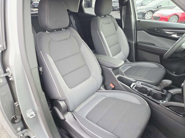 Used 2026 Chevrolet TrailBlazer LT w/ Driver Confidence Package image 12