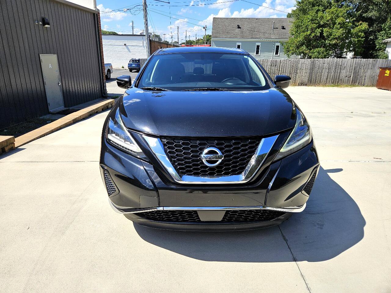 Used 2019 Nissan Murano S image 2