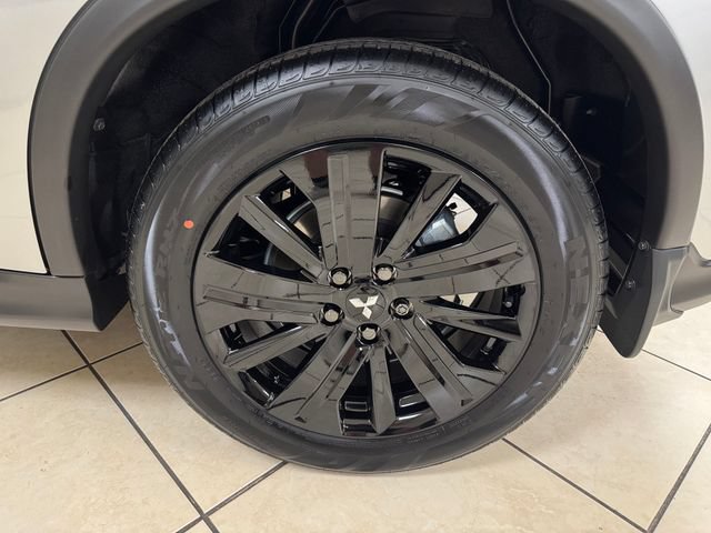 New 2026 Mitsubishi Outlander Sport LE AWD/4WD image 19