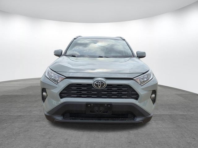 Used 2020 Toyota RAV4 XLE Premium image 2