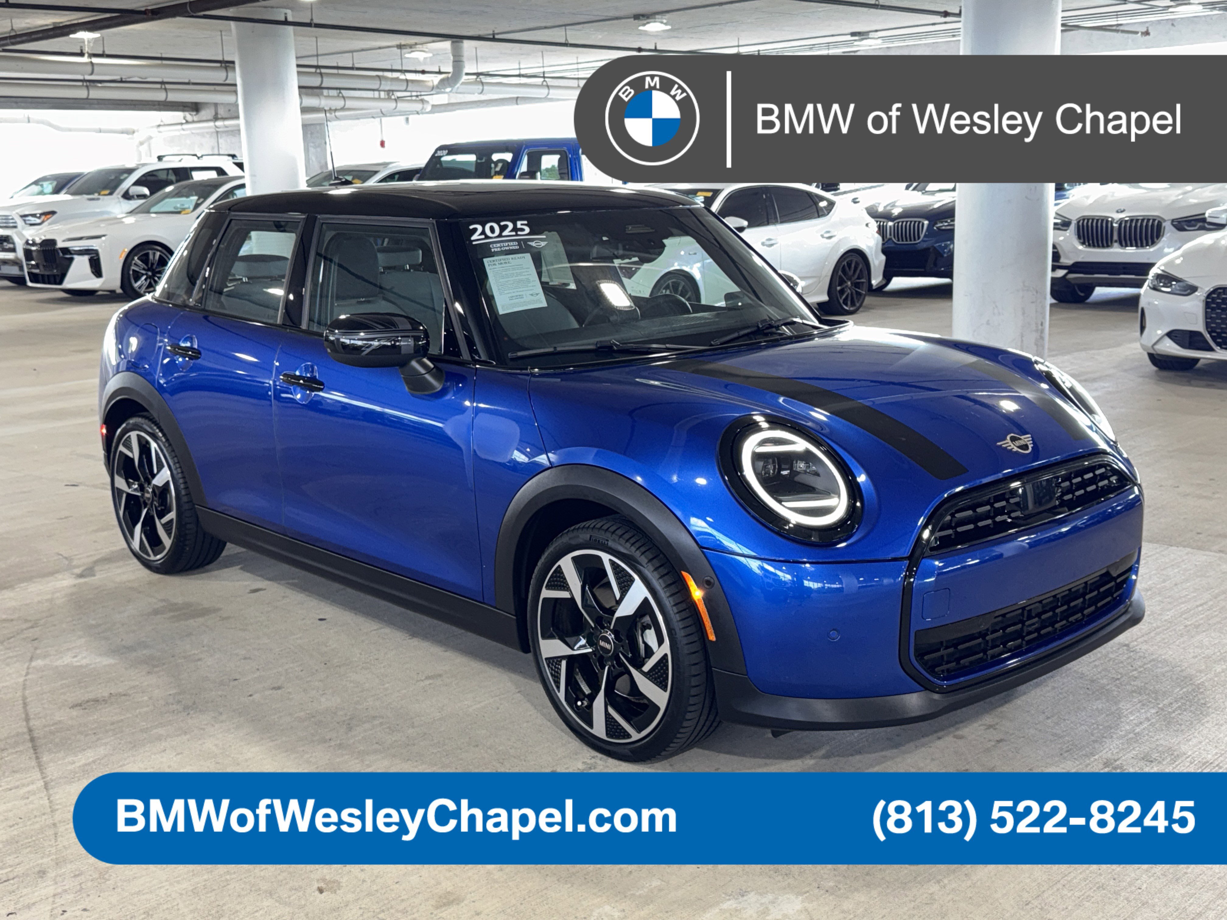 Used 2025 MINI Cooper 4-Door Hardtop FWD image 1
