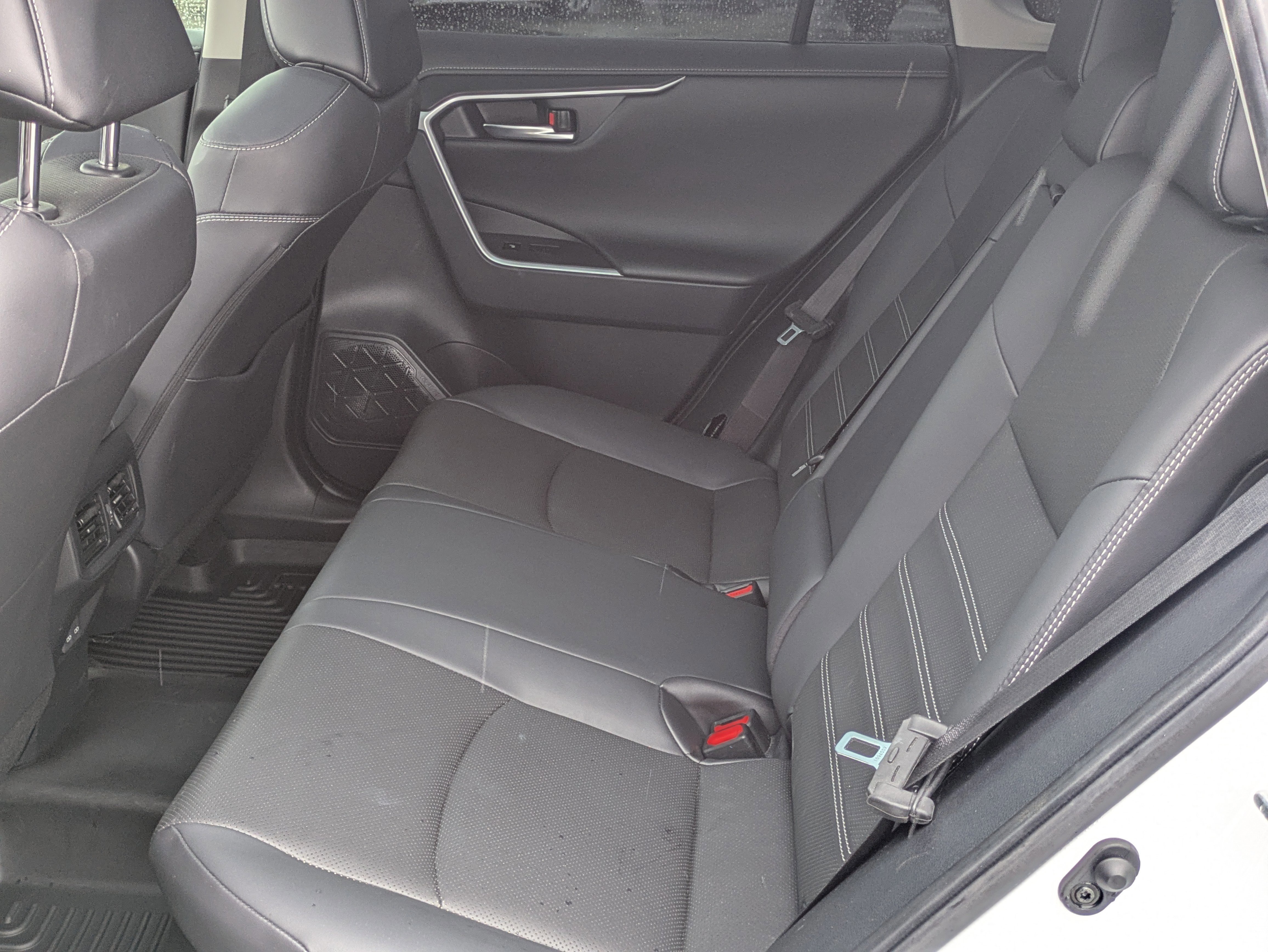 Used 2024 Toyota RAV4 Limited w/ Advanced Technology Package AWD/4WD image 14