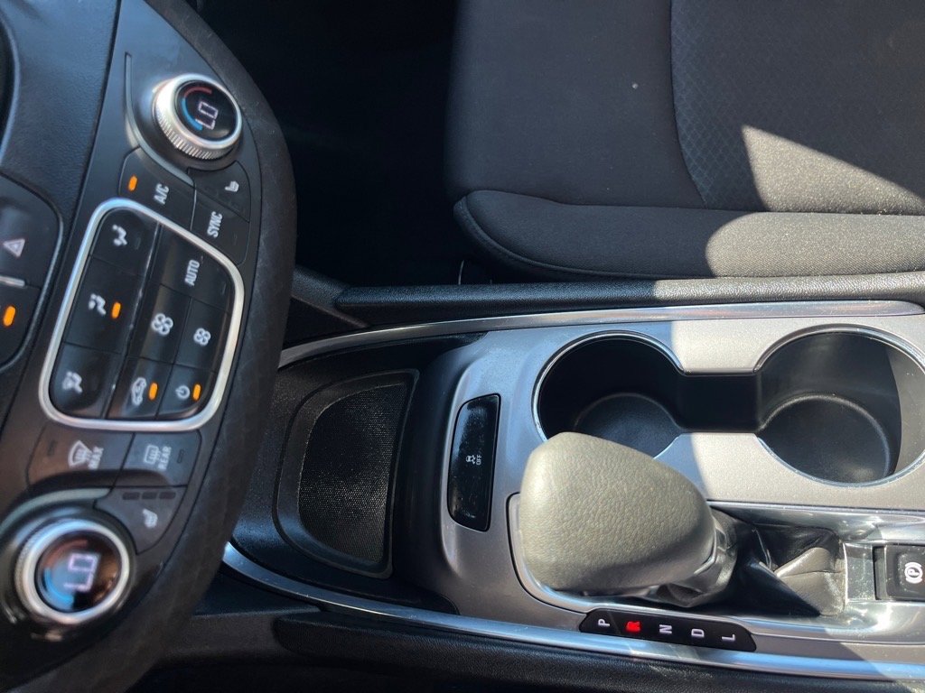 Used 2023 Chevrolet Malibu LT image 14