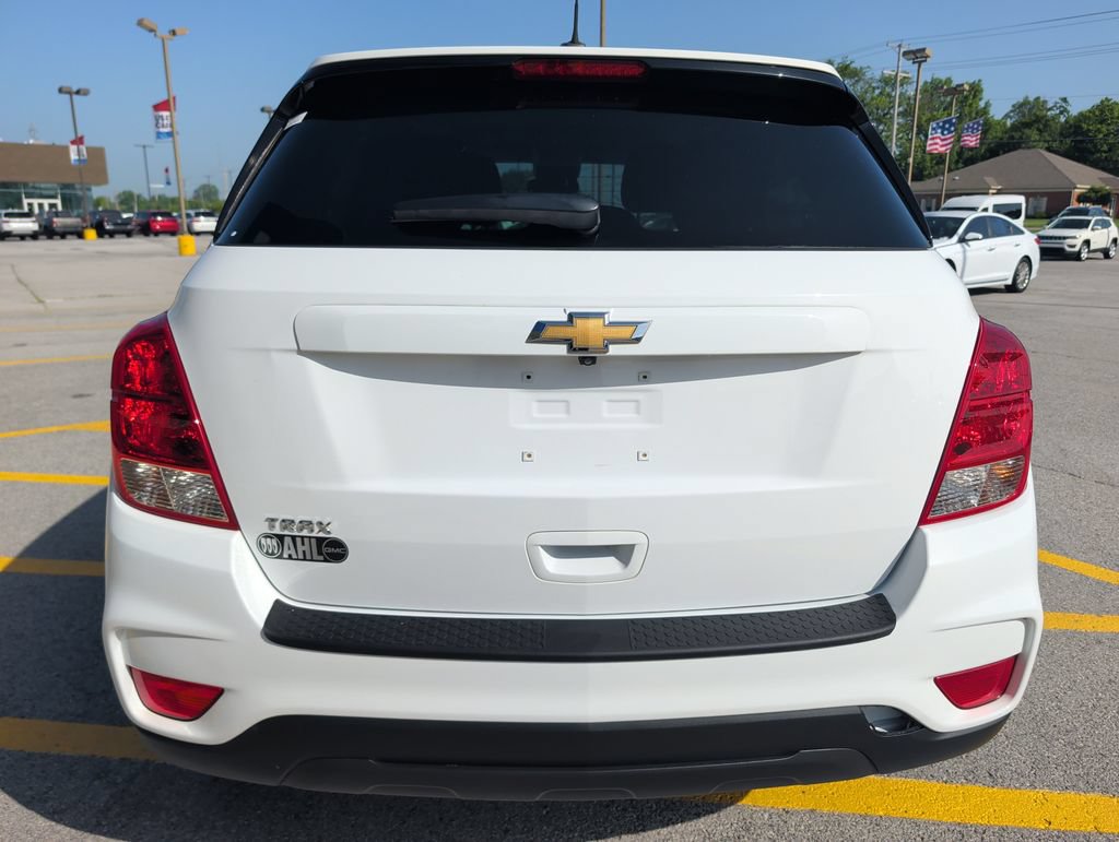 Used 2020 Chevrolet Trax LS w/ Tint and Cruise Package FWD image 6