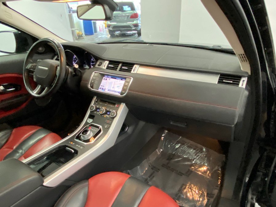 Used 2012 Land Rover Range Rover Evoque Dynamic AWD/4WD image 25