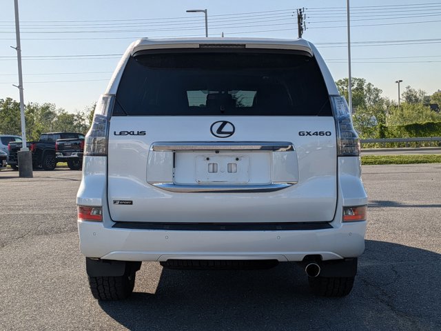 Used 2014 Lexus GX 460 w/ Premium Package AWD/4WD image 6