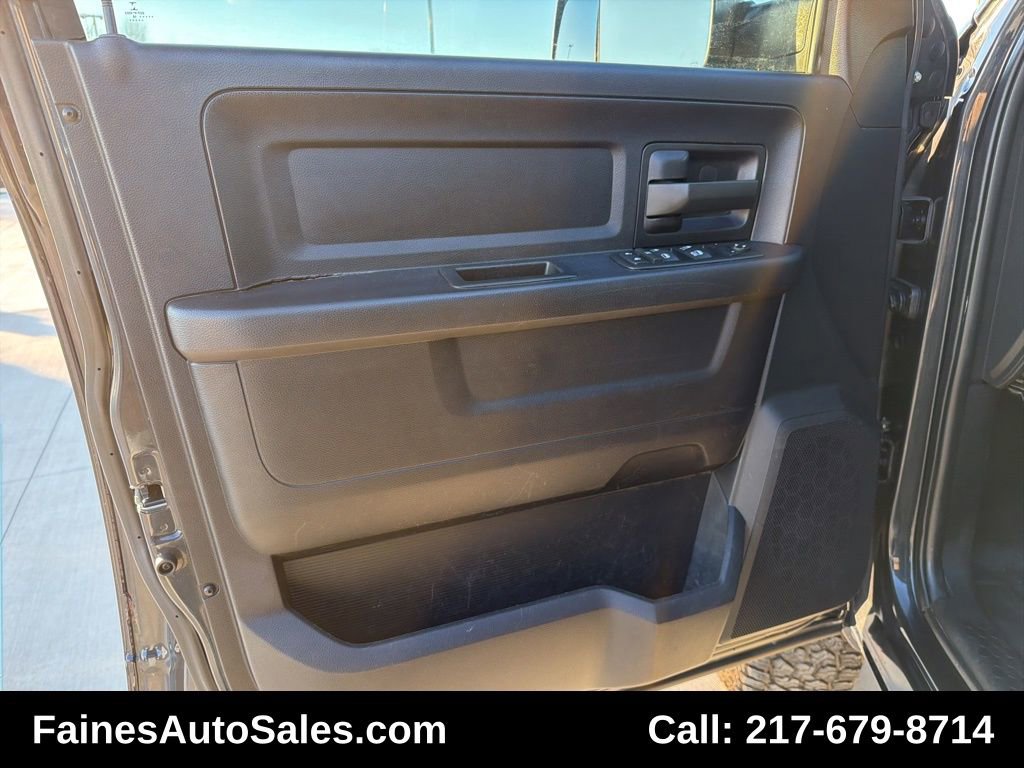 Used 2016 RAM 2500 Tradesman w/ Chrome Appearance Group image 89