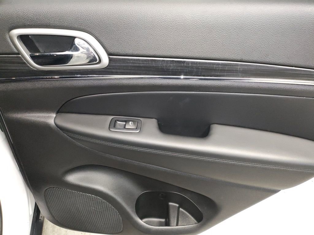 Used 2022 Jeep Grand Cherokee Limited image 13