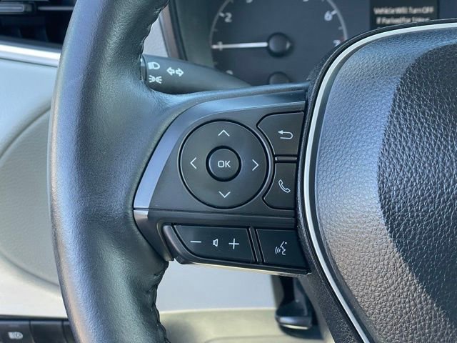 Used 2023 Toyota Corolla Cross LE w/ Moonroof Package AWD/4WD image 12