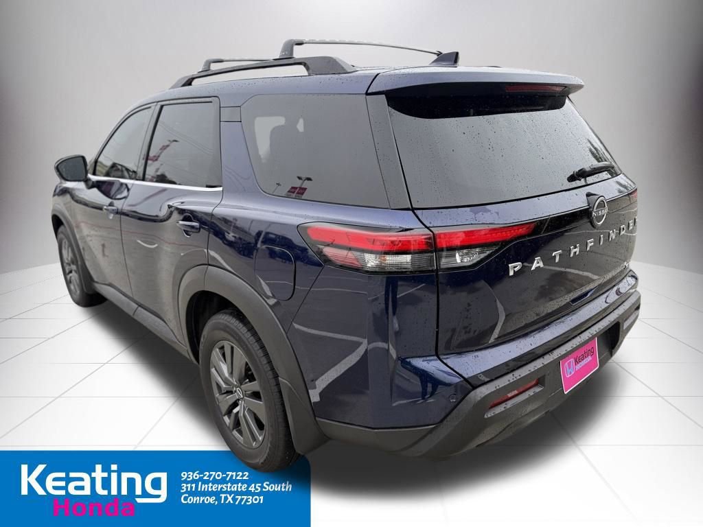 Used 2022 Nissan Pathfinder SV image 9