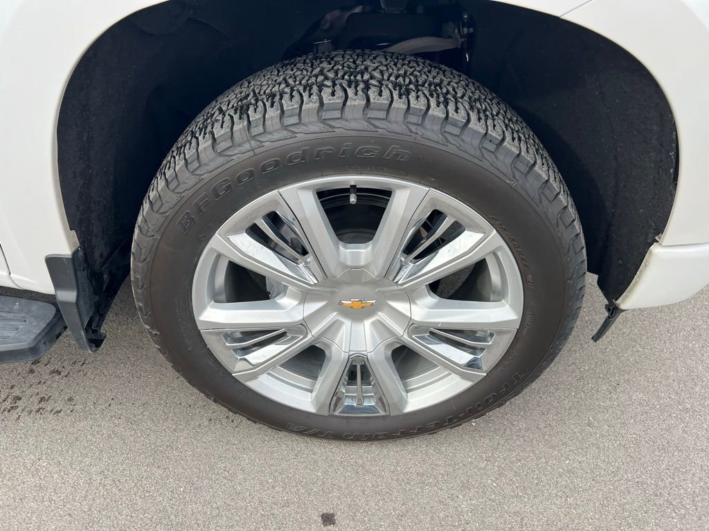 Used 2022 Chevrolet Silverado 1500 High Country w/ High Country Premium Package image 12