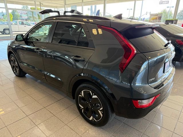 Used 2023 Kia Niro Wind w/ Wind Preserve Package FWD image 5