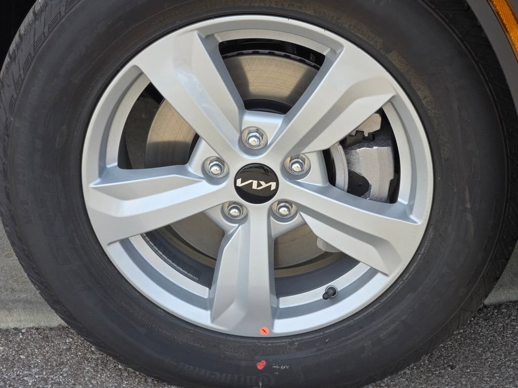 New 2026 Kia Sorento LX image 13