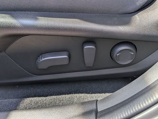 Certified 2025 Subaru Crosstrek 2.0i Premium image 26