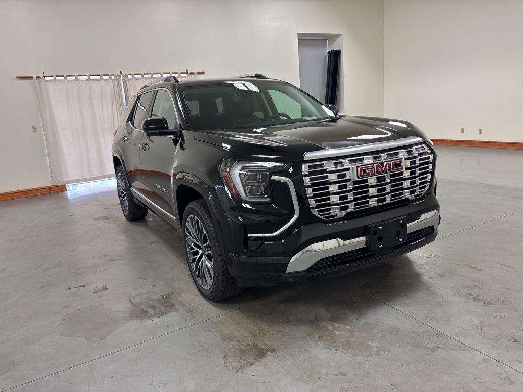 New 2026 GMC Terrain Denali AWD/4WD image 2