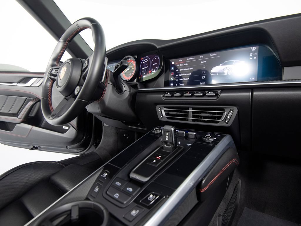 Certified 2022 Porsche 911 Turbo S AWD/4WD image 33