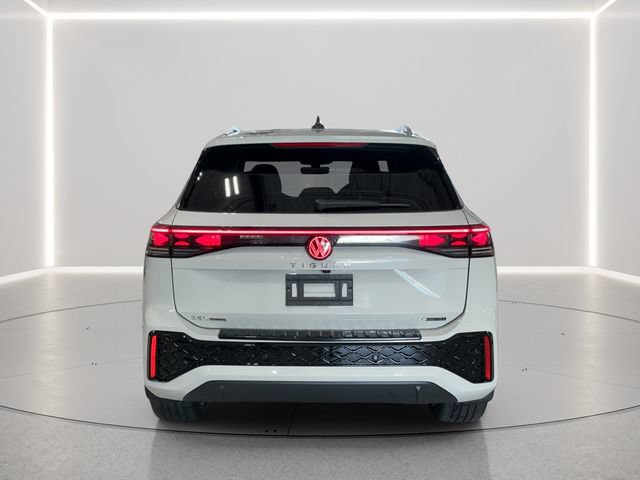 New 2026 Volkswagen Tiguan SEL R-Line AWD/4WD image 4