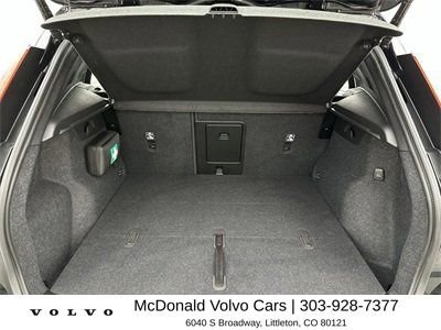 New 2025 Volvo XC40 B5 Plus w/ Protection Package Premier AWD/4WD image 20
