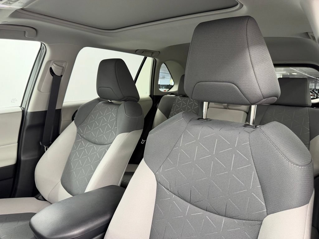 Certified 2025 Toyota RAV4 XLE w/ Convenience Package FWD image 25