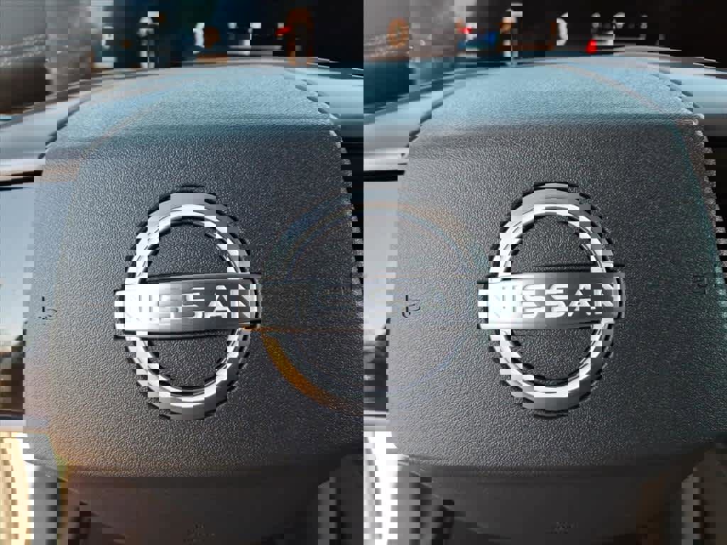 Used 2025 Nissan Murano SV image 9