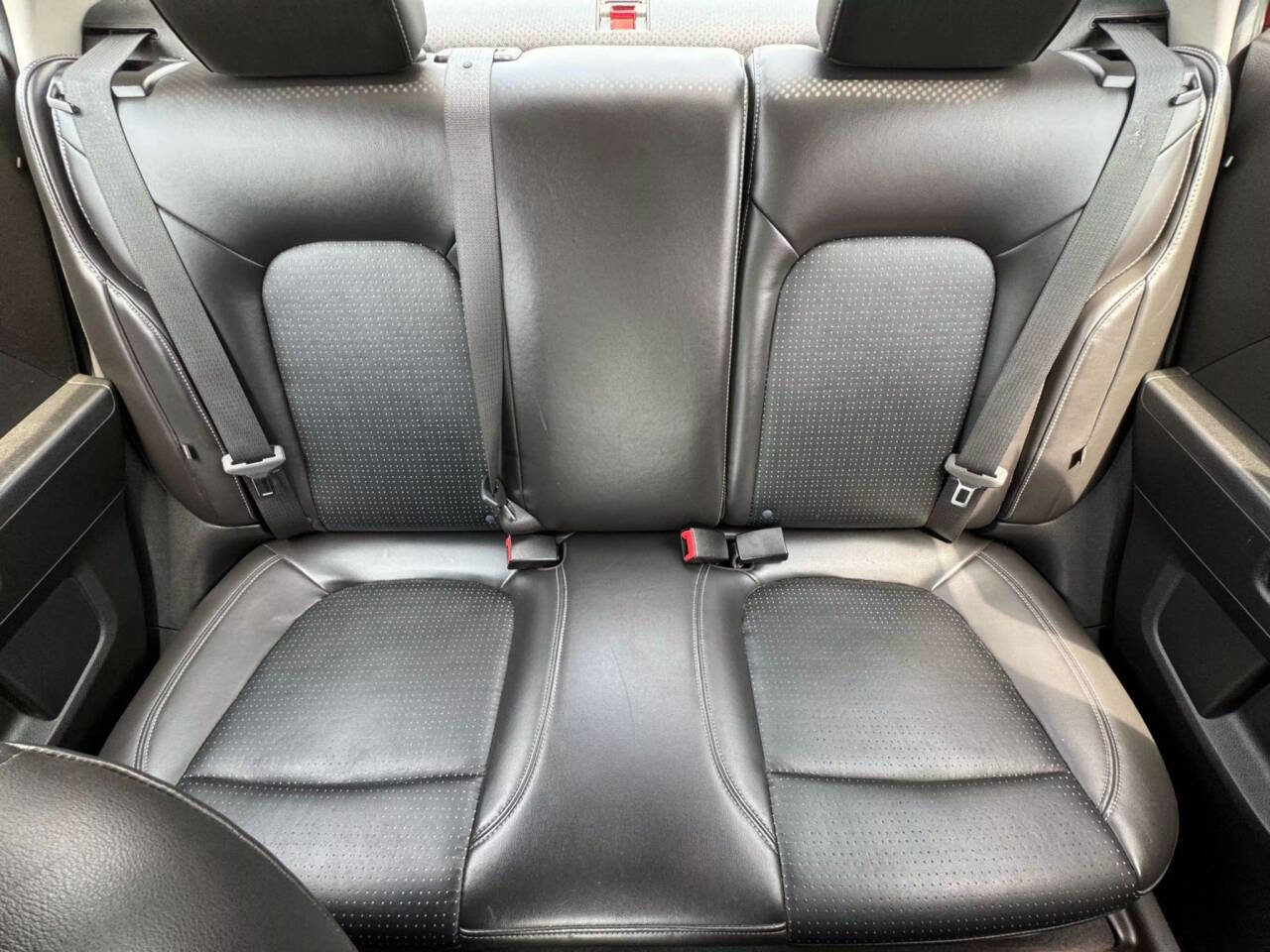 Used 2020 Chevrolet Sonic Premier FWD image 33