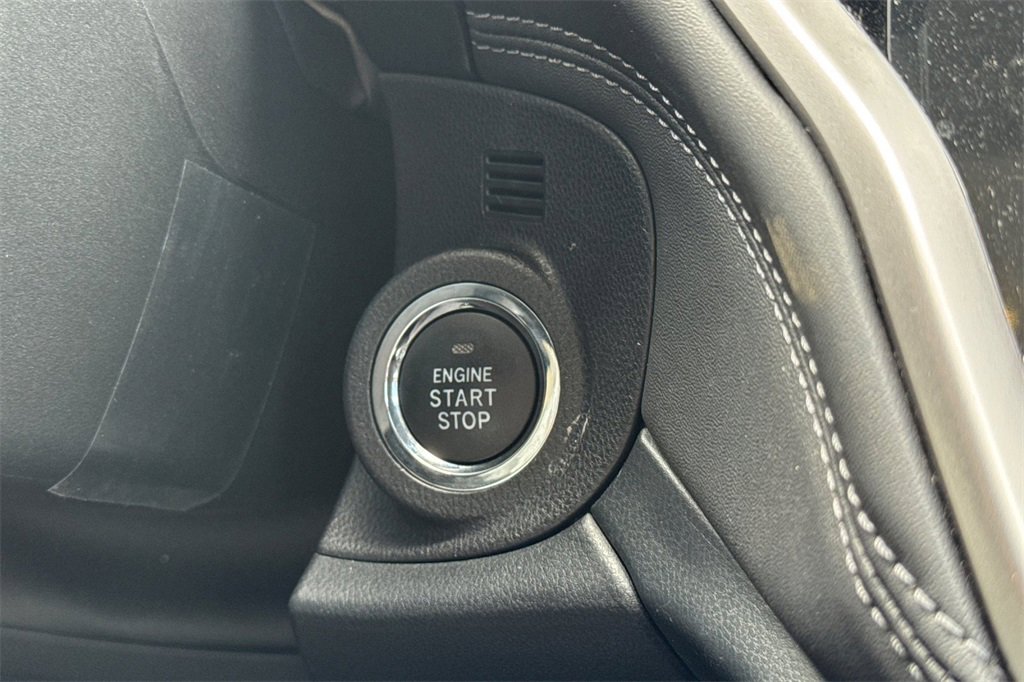 Used 2025 Subaru Outback Limited image 28